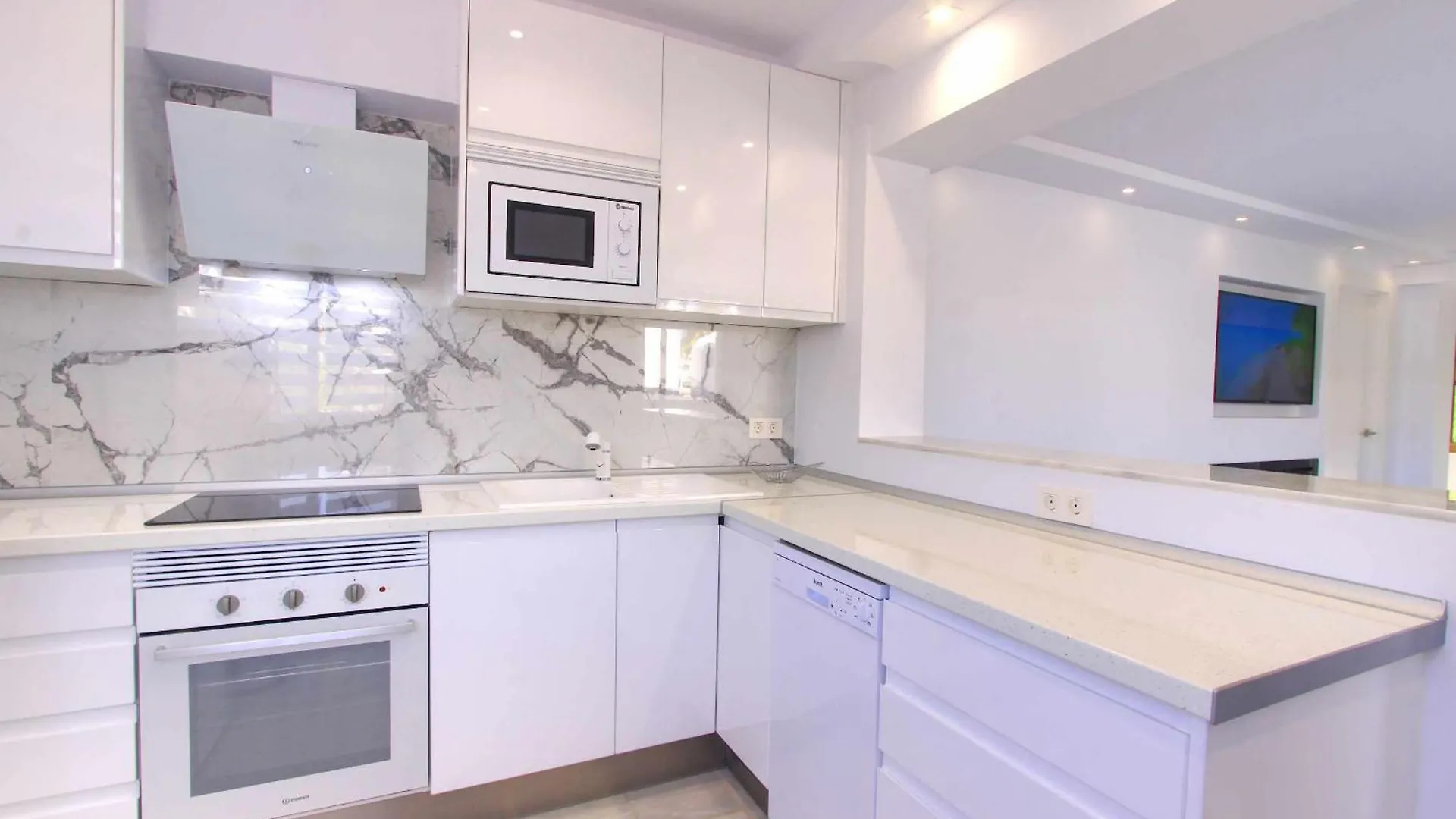 1108 Beachfront 2 Apartments With Roofterrace 80Mtrgt Beach 3 Pools Marbella